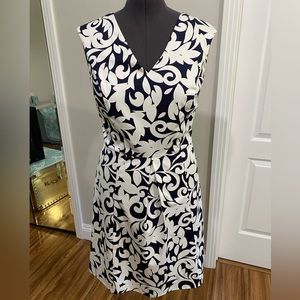 NWT ANN TAYLOR LOFT SZ 10 COTTON DRESS, SUN DRESS, NAVY AND WHITE FLORAL